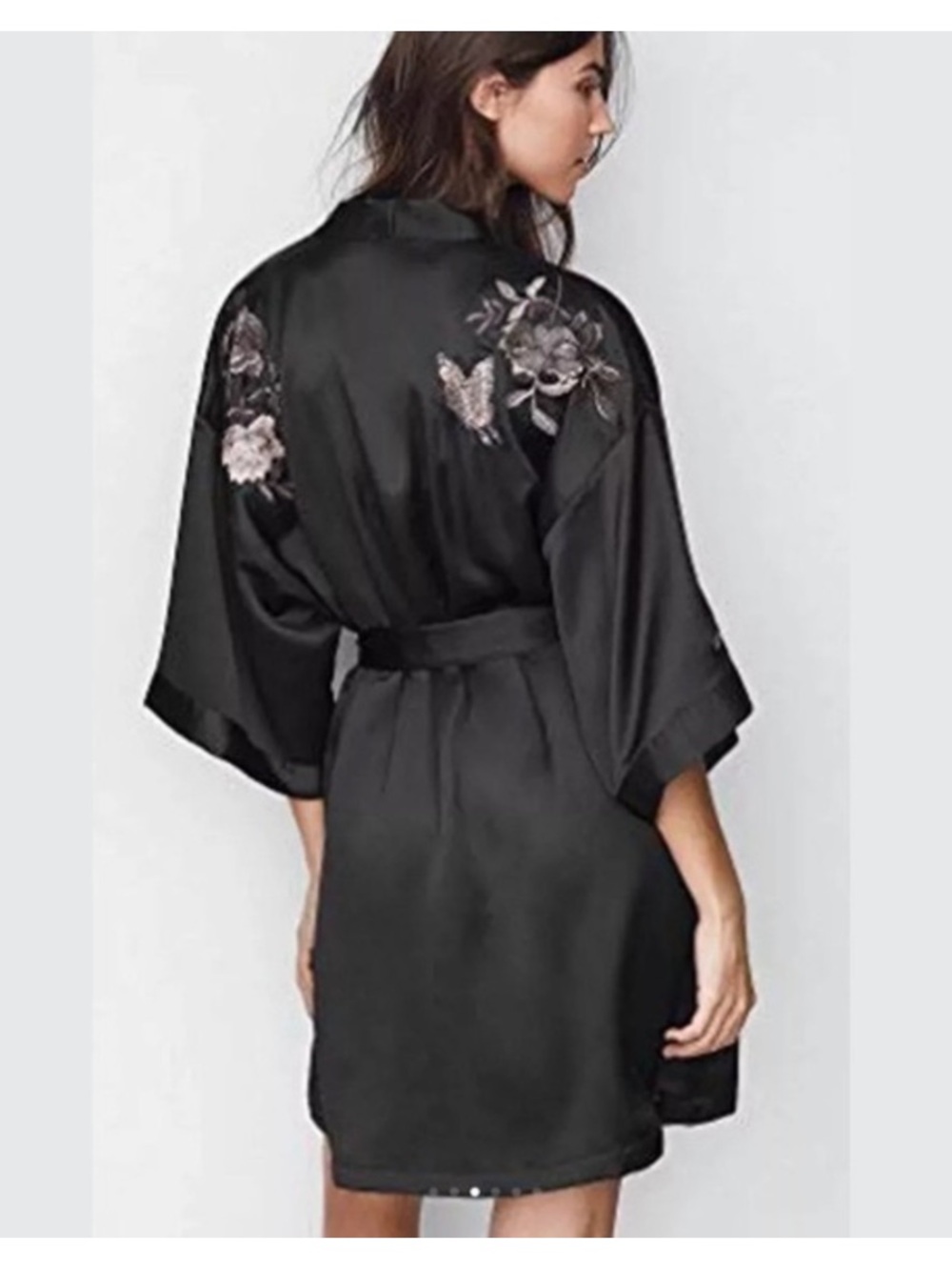 Victorias Secret 2017 Shanghai embroidered satin robe M/L